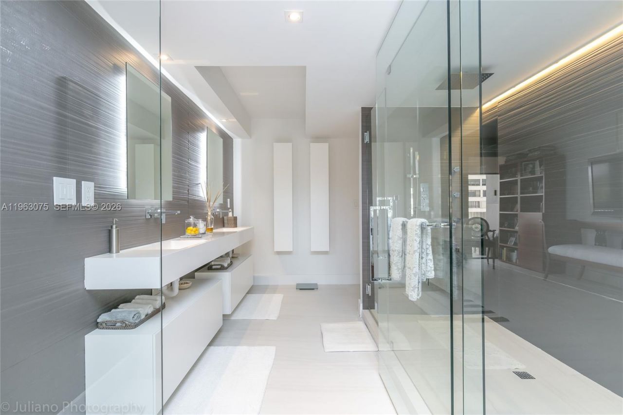 3 Grove Isle Dr , Unit C502, Miami, FL 33133 Photo