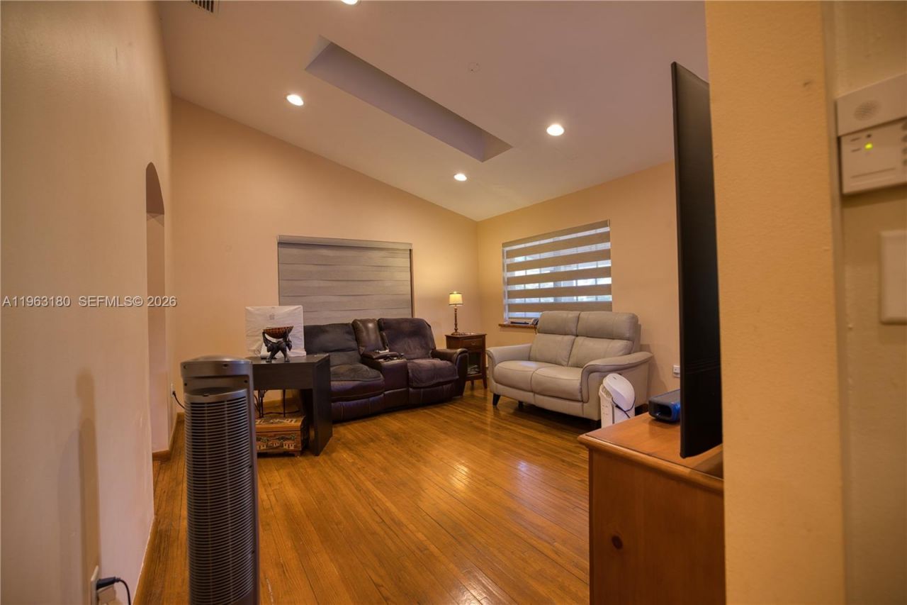 23550 SW 214th Pl, Homestead, FL 33031 Photo