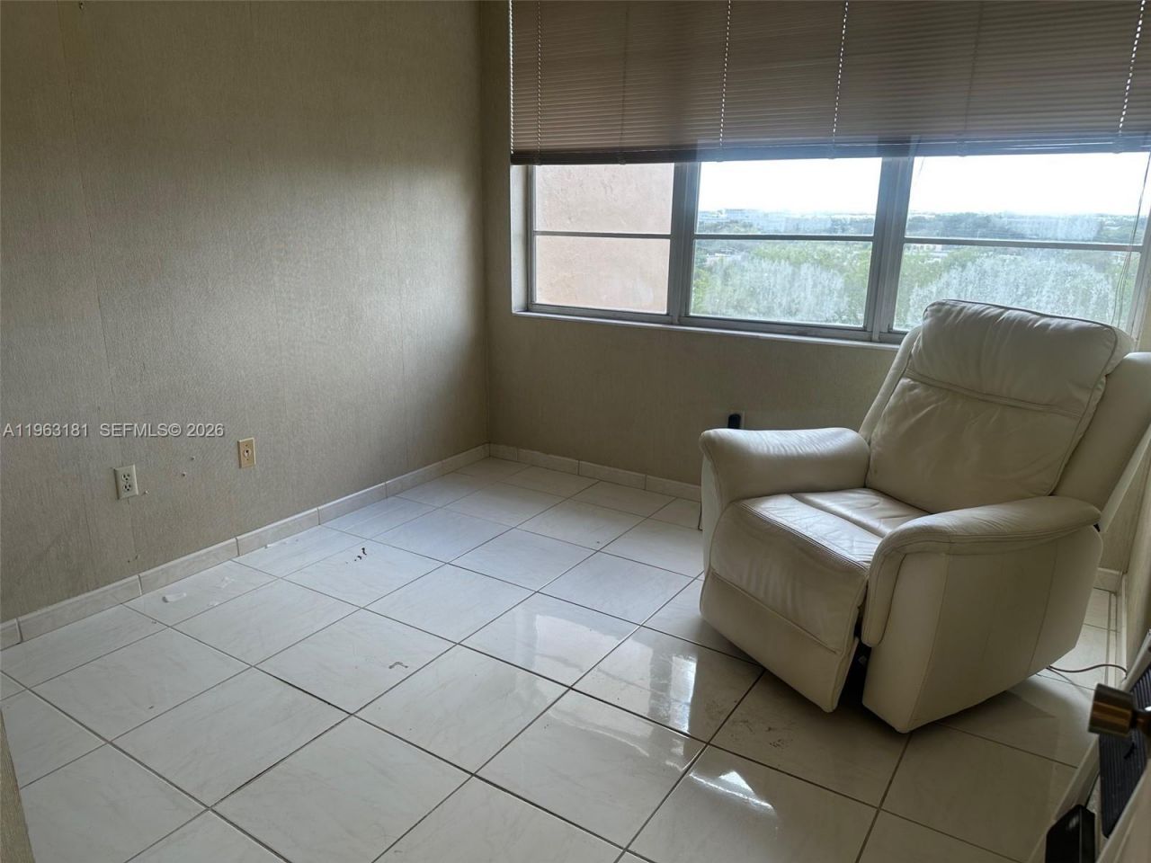 1200 Saint Charles Pl, Unit PH7, Pembroke Pines, FL 33026 Photo