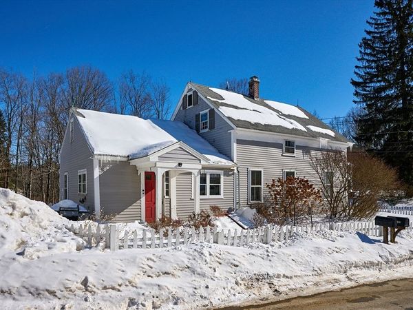 100 Depot Rd, Leverett, MA 01054