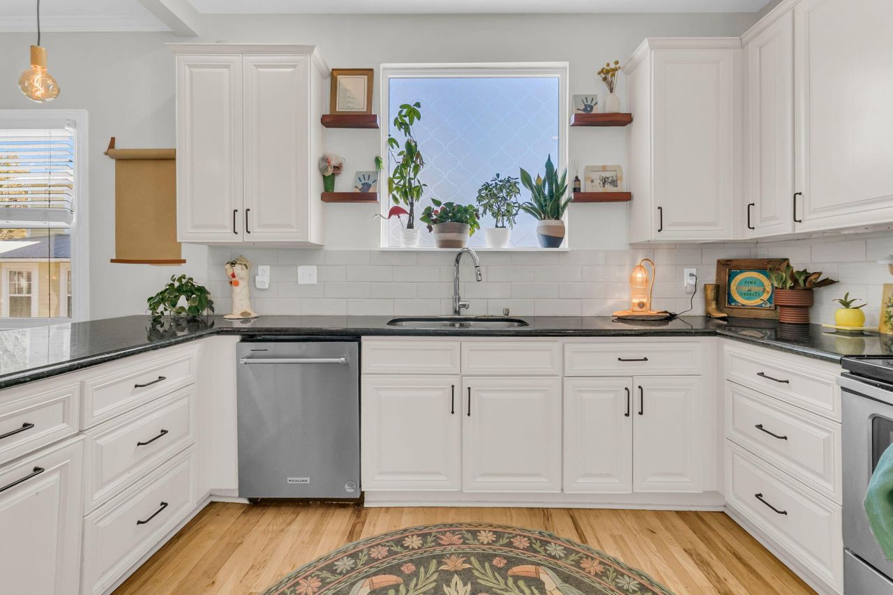 119 Simons Street Photo 17