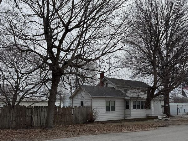 404 MAIN ST, Nichols, IA 52766