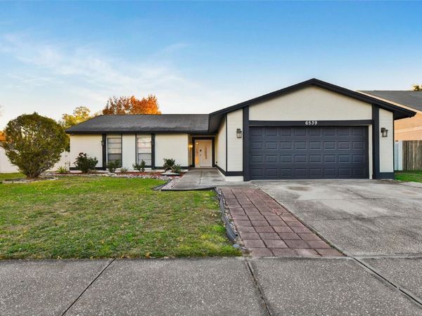 6539 SEAFAIRER DRIVE, TAMPA, FL 33615