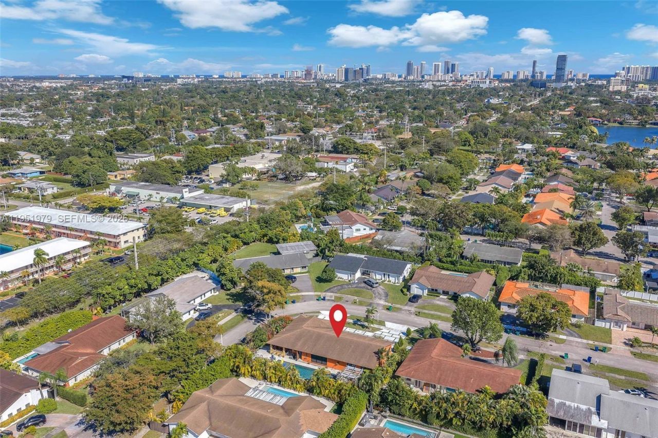 21424 NE 19th Ct, Miami, FL 33179 Photo