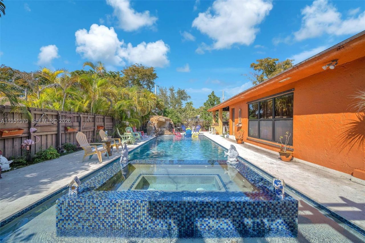 21424 NE 19th Ct, Miami, FL 33179 Photo