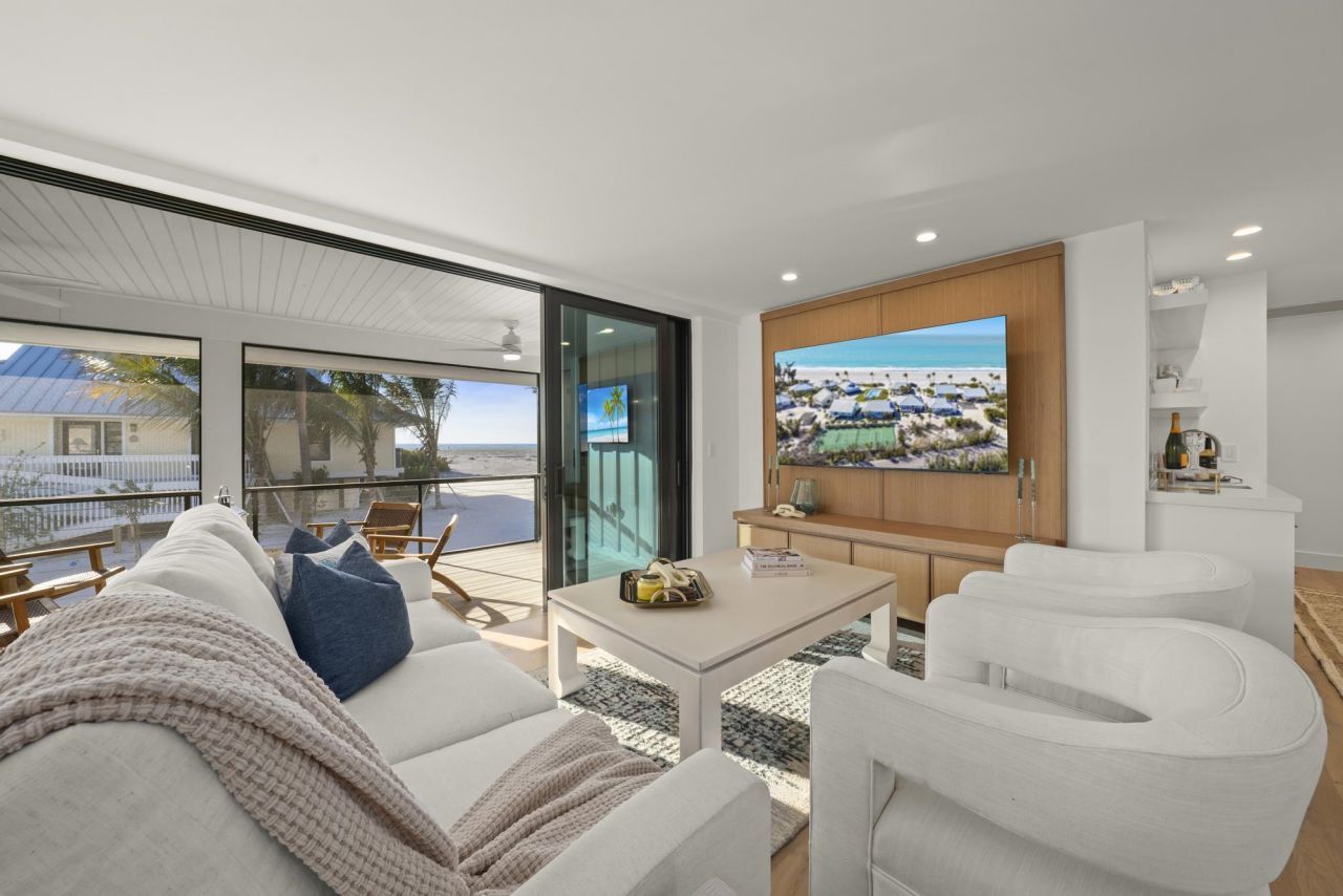 25 Beach Homes, Captiva, FL 33924 Photo