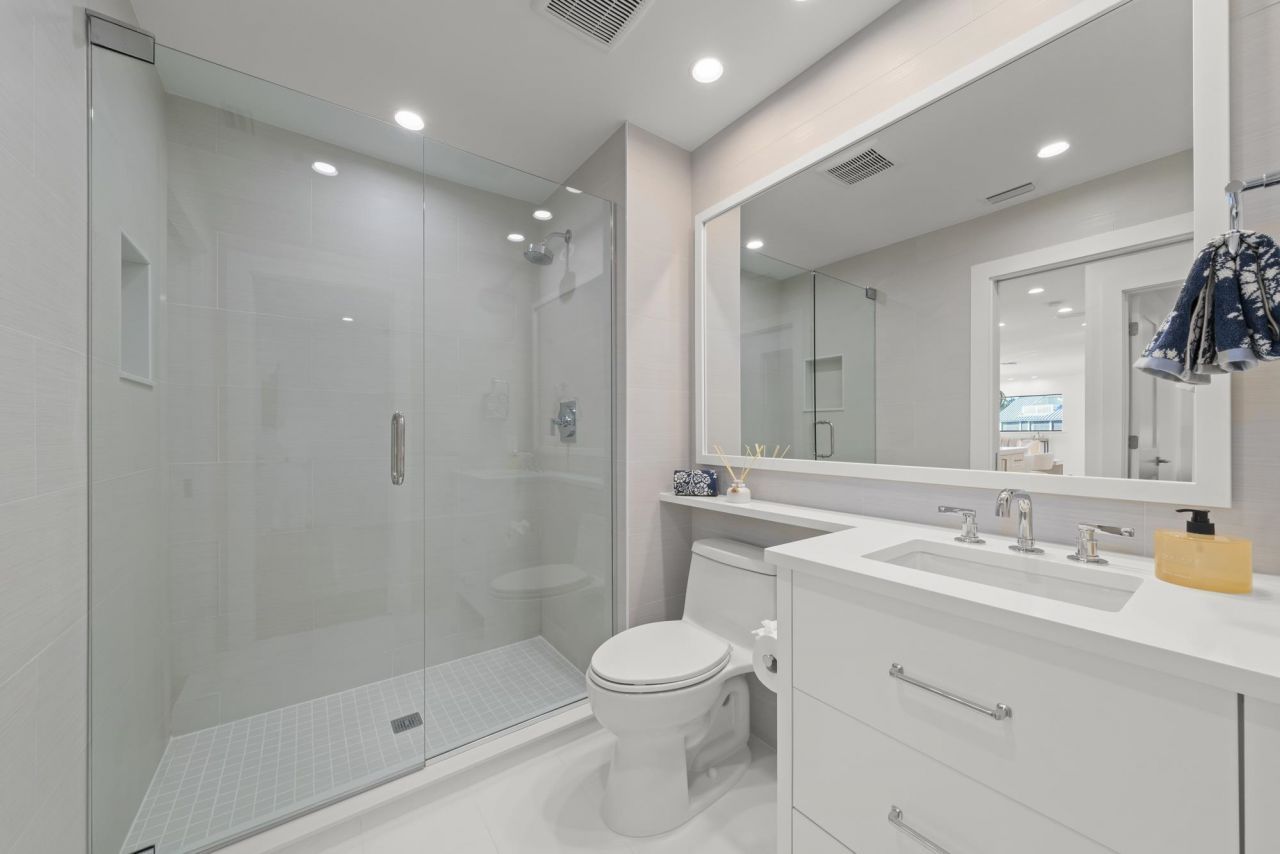 25 Beach Homes, Captiva, FL 33924 Photo