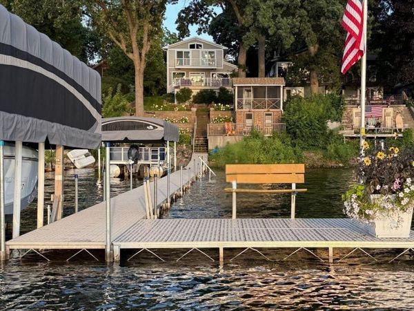 939 Park Avenue, Mahtomedi, MN 55115