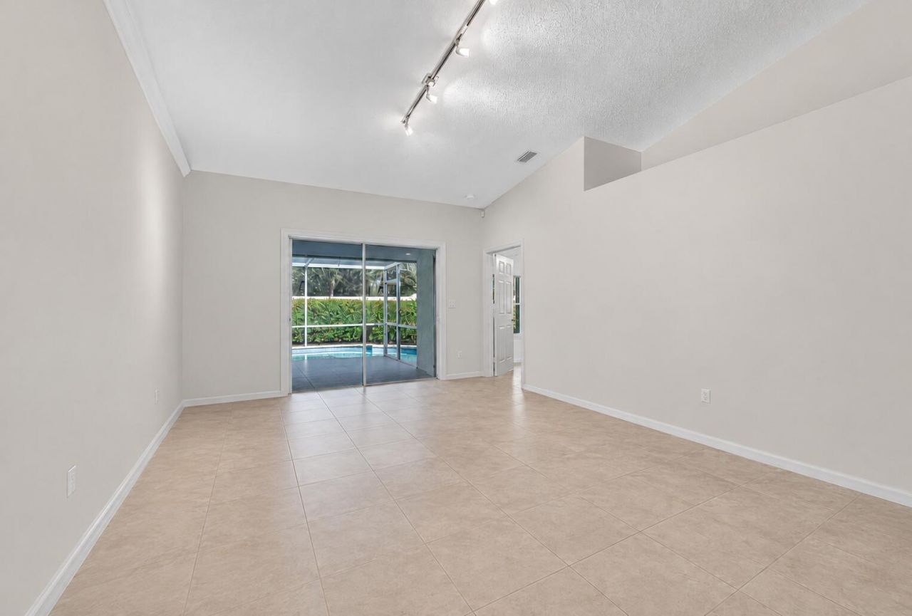 8482 Logia Circle, Boynton Beach, FL 33472 Photo