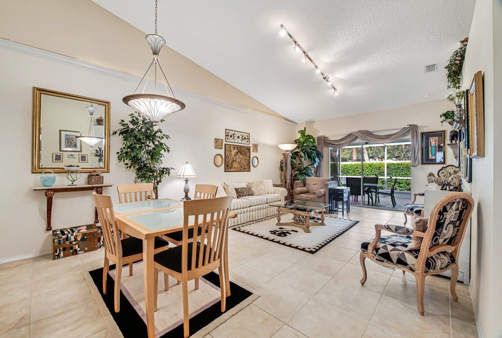 8482 Logia Circle, Boynton Beach, FL 33472 Photo