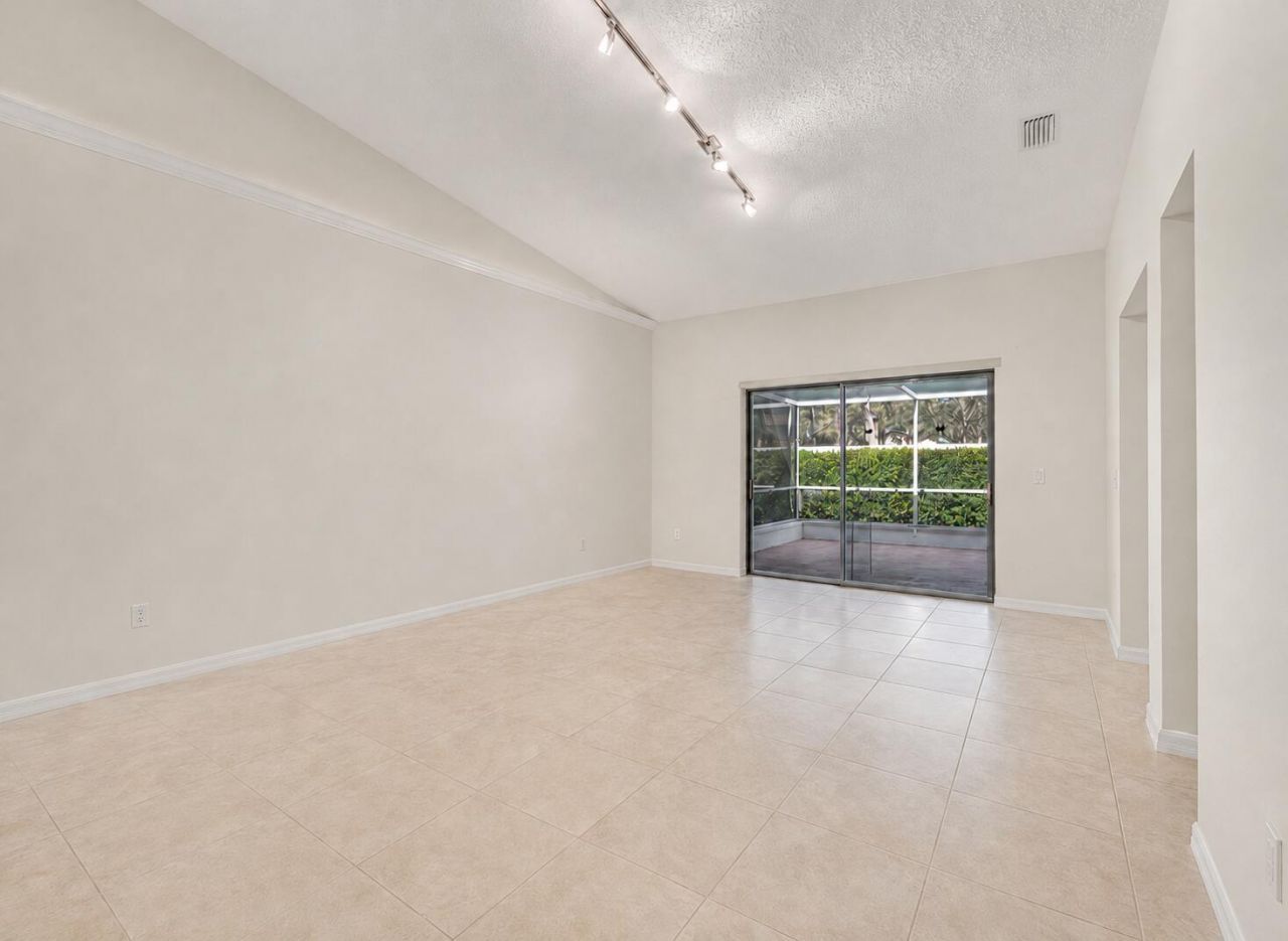 8482 Logia Circle, Boynton Beach, FL 33472 Photo
