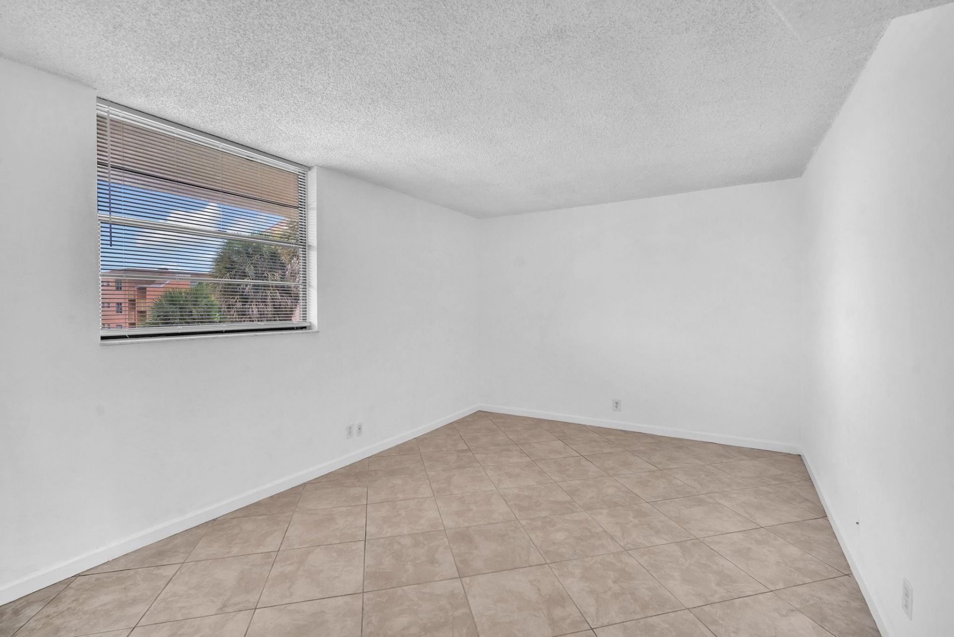 3100 N Pine Island Road, Unit 306, Sunrise, FL 33351 Photo