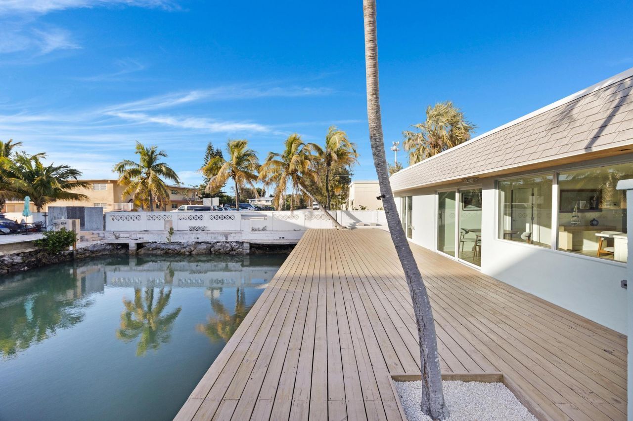 100 E 63rd Street Ocean, Marathon, FL 33050 Photo