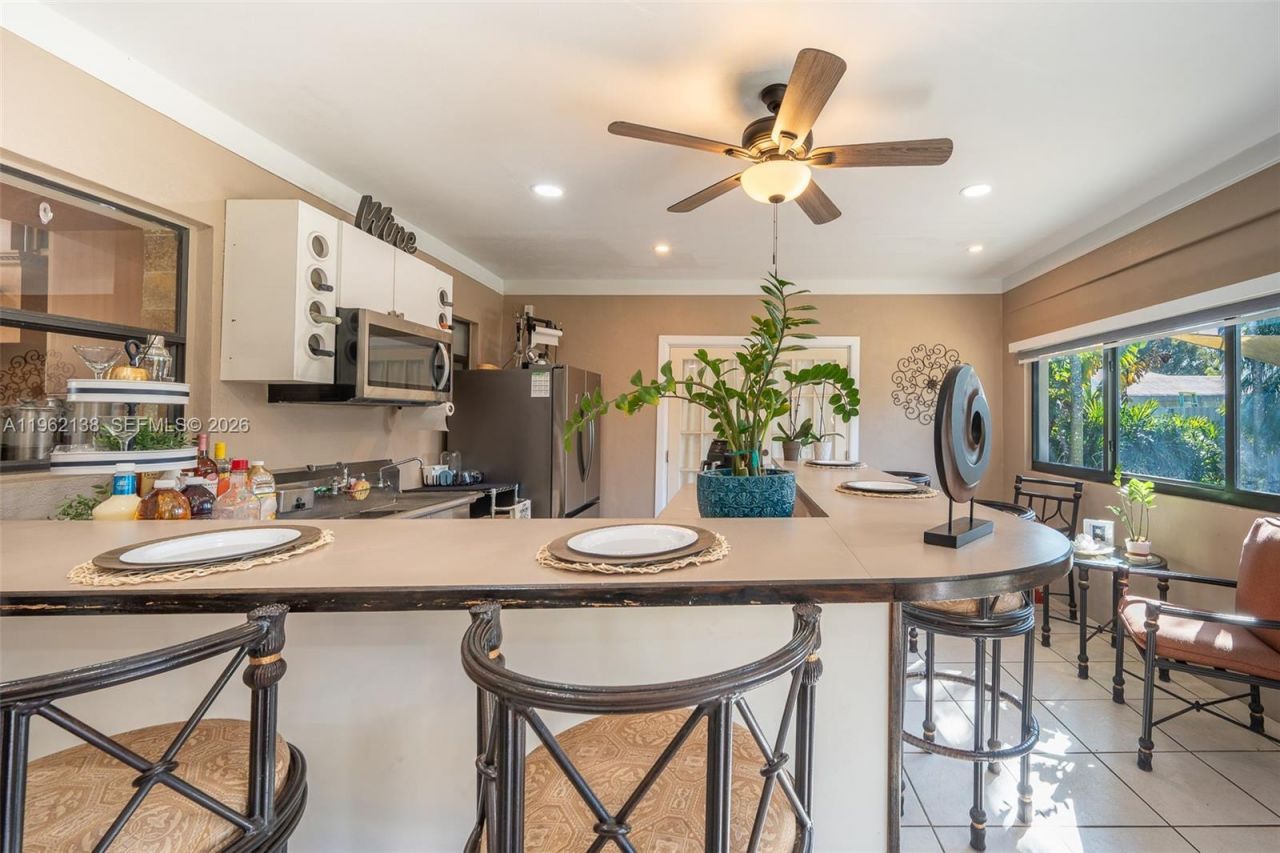 1760 NW 12th Ave , Homestead, FL 33030 Photo