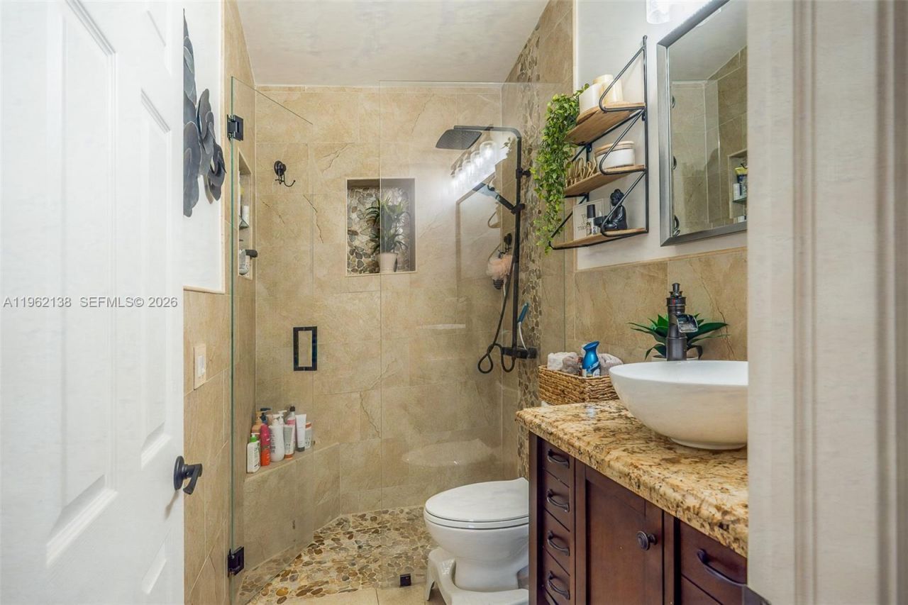 1760 NW 12th Ave , Homestead, FL 33030 Photo