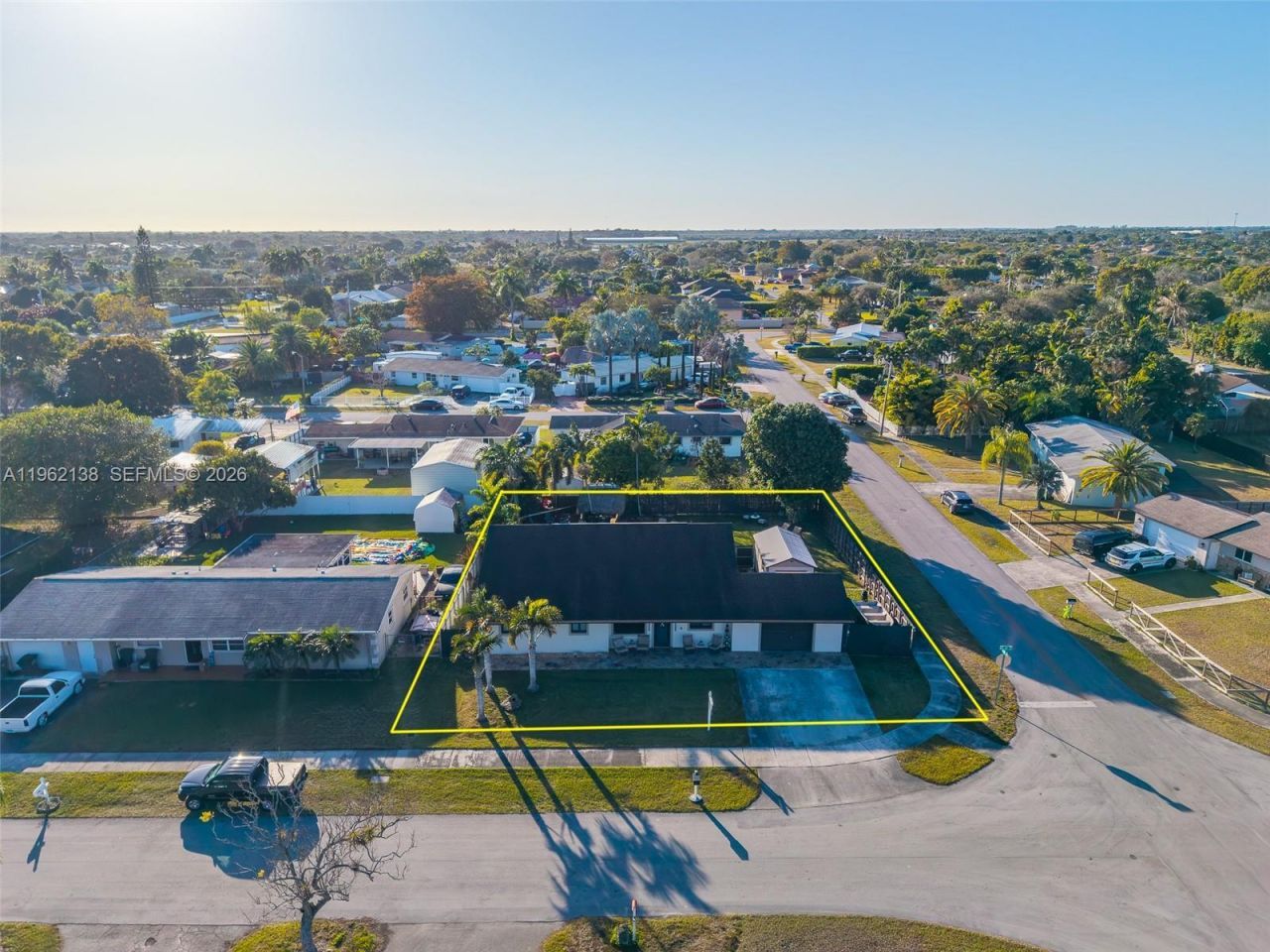 1760 NW 12th Ave , Homestead, FL 33030 Photo