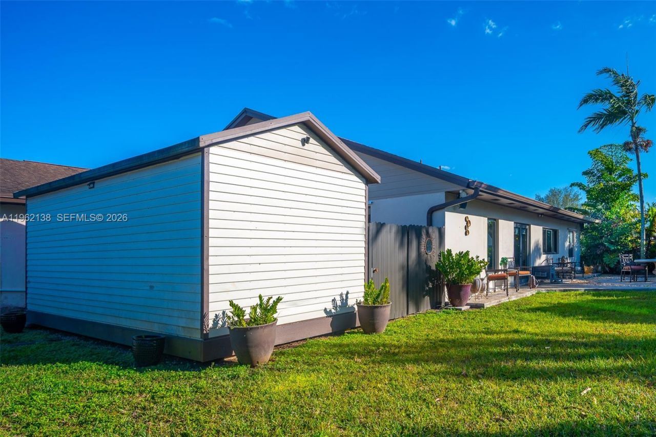 1760 NW 12th Ave, Homestead, FL 33030 Photo