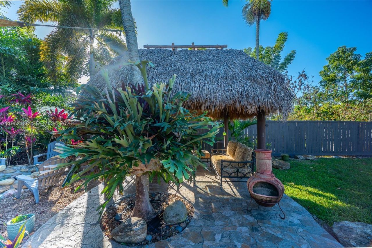 1760 NW 12th Ave , Homestead, FL 33030 Photo