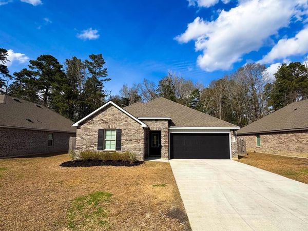 30925 Clearview Ct, Denham Springs, LA 70726