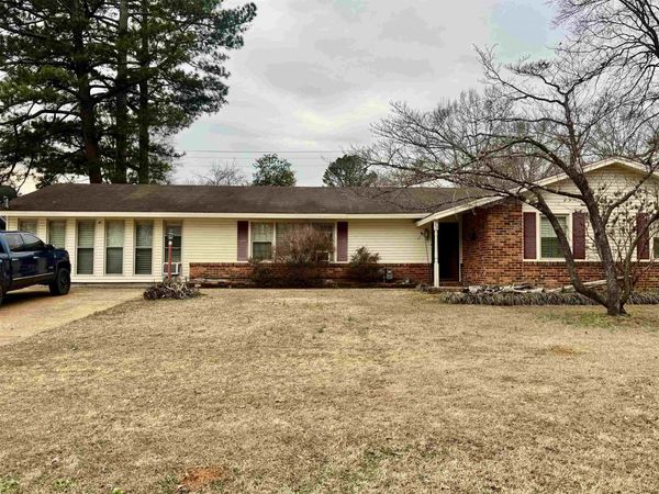 161 Patsy Dr, Florence, AL