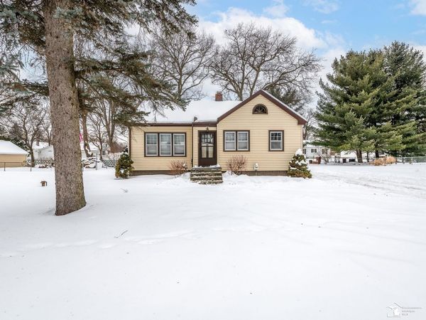 870 Bryant Avenue, Jackson, MI 49202