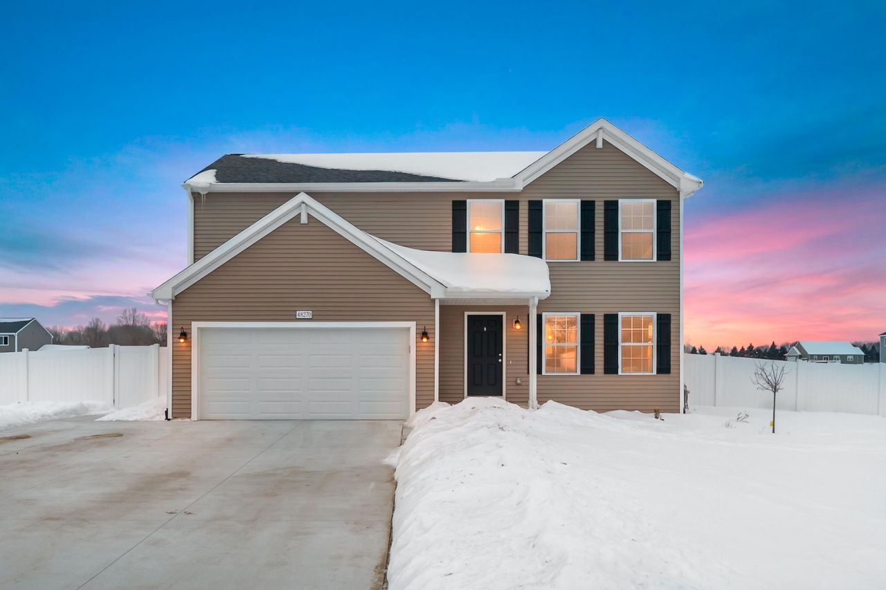 48270 Silver Oaks Boulevard, Mattawan, MI 49071 Main Photo