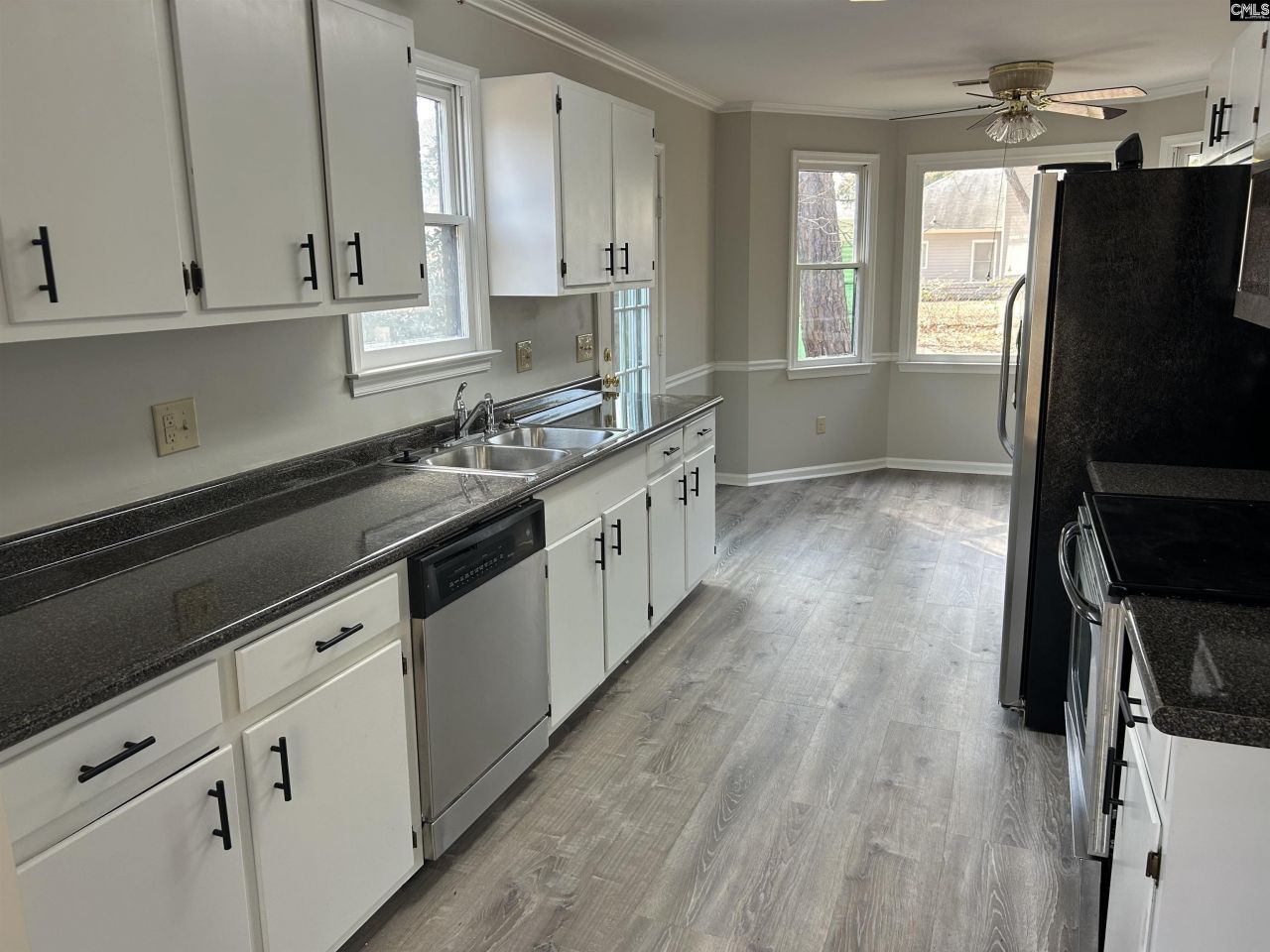 217 Hunters Road Photo 10