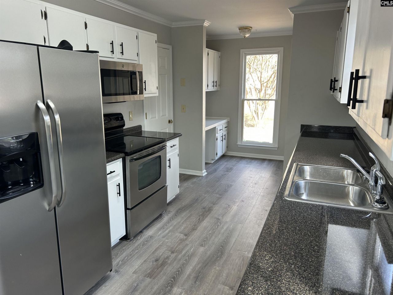 217 Hunters Road Photo 7