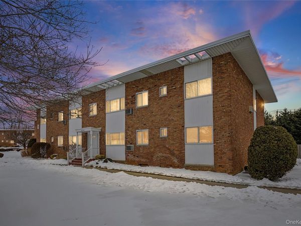 355 Route 111, Unit 23, Smithtown, NY 11787