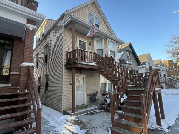 3914 N Christiana Avenue, Chicago, IL 60618