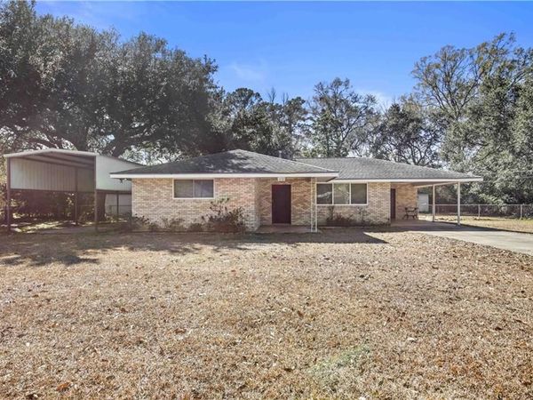 1820 DESTIN Street, Mandeville, LA 70448