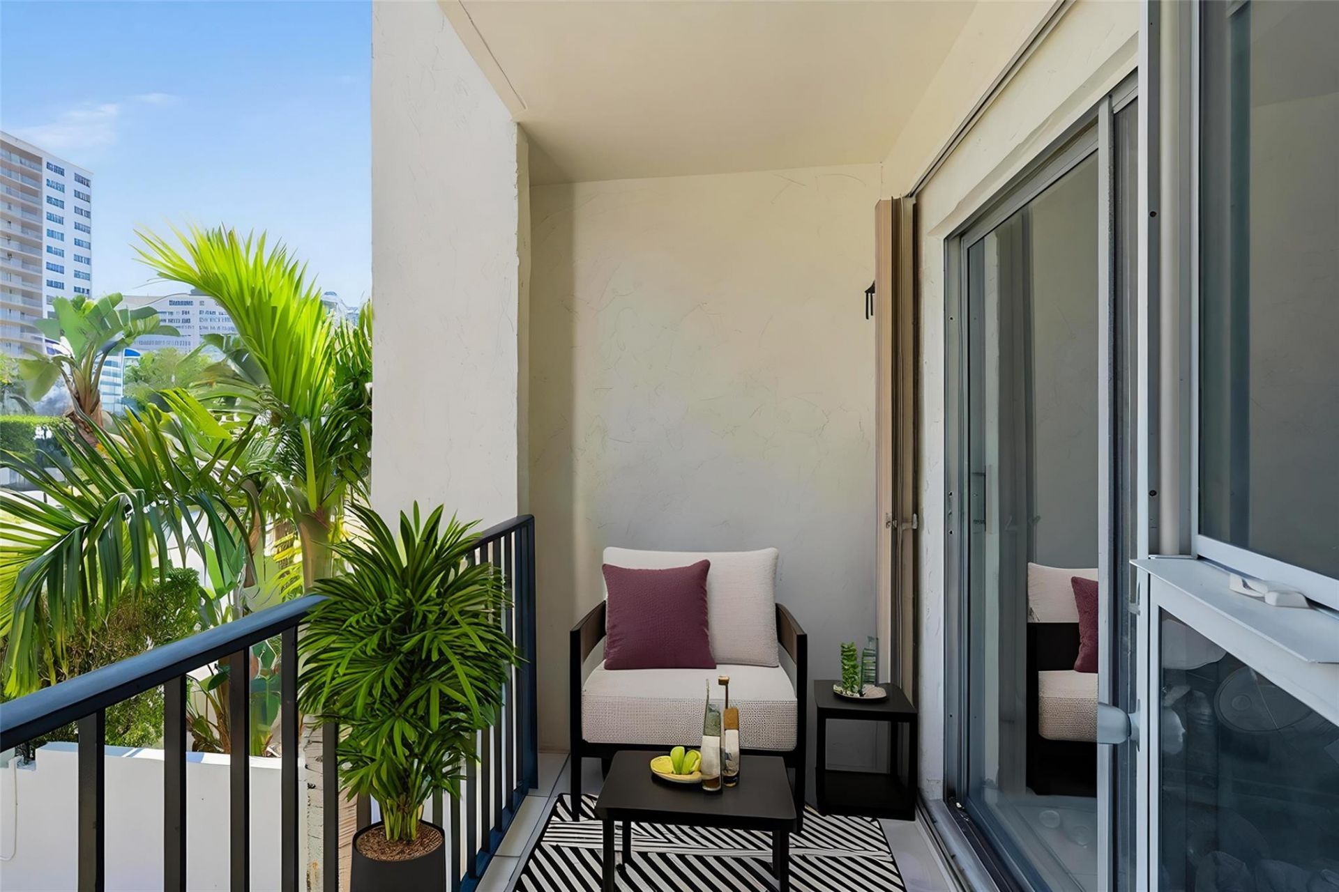 4143 N Ocean Boulevard, Unit 203, Fort Lauderdale, FL 33308 Photo