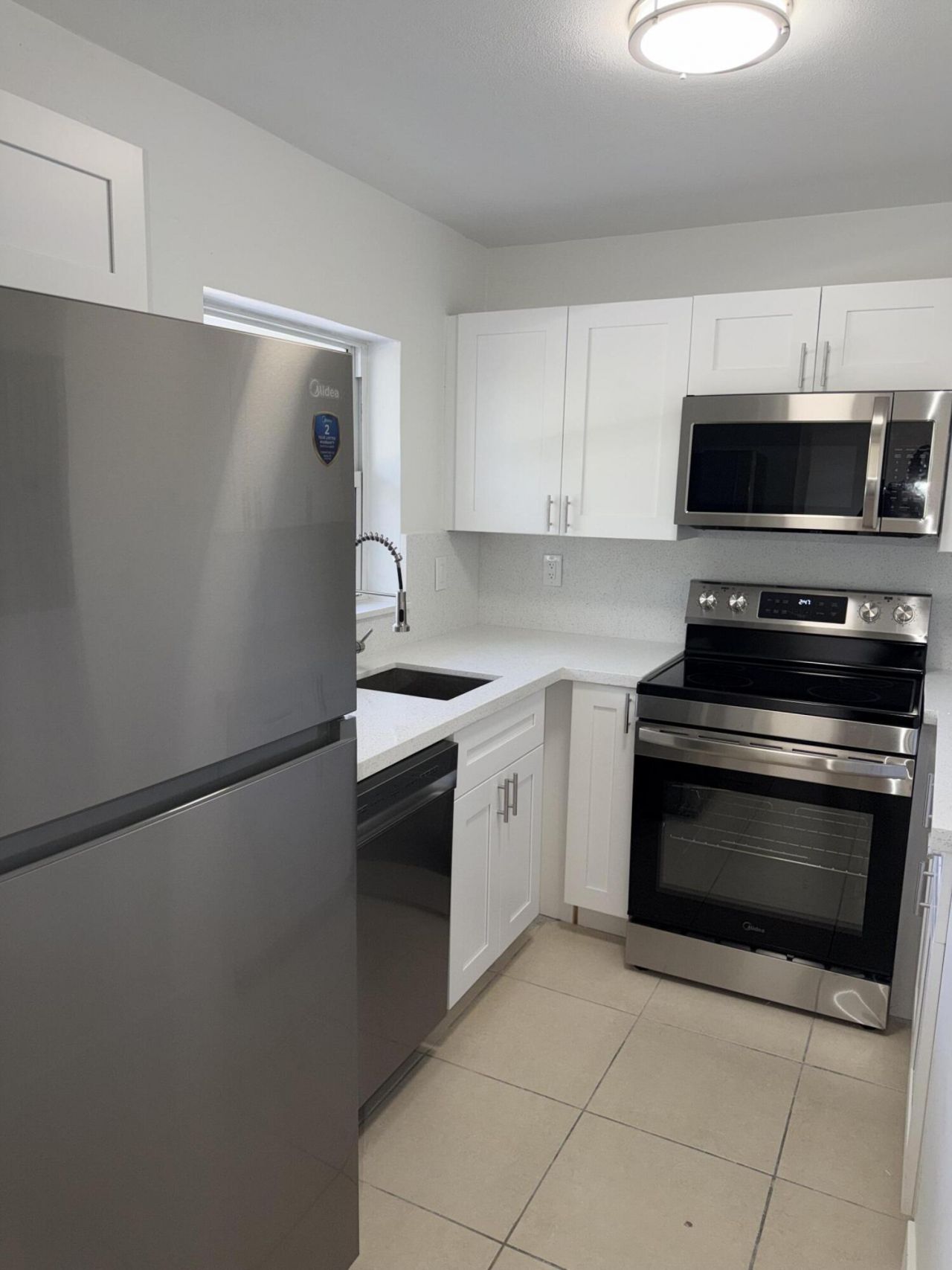 4143 N Ocean Boulevard, Unit 203, Fort Lauderdale, FL 33308 Photo