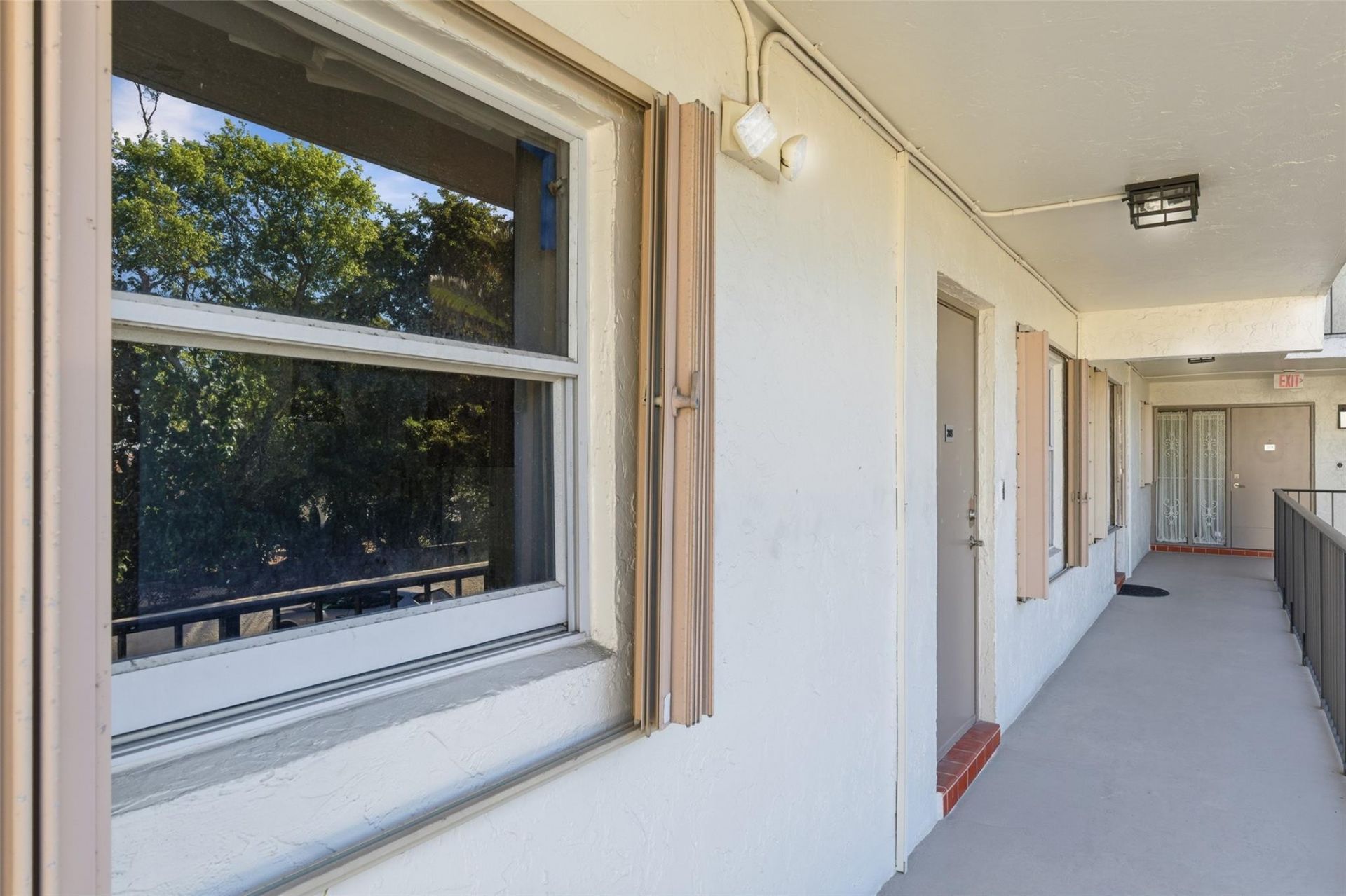 4143 N Ocean Boulevard, Unit 203, Fort Lauderdale, FL 33308 Photo