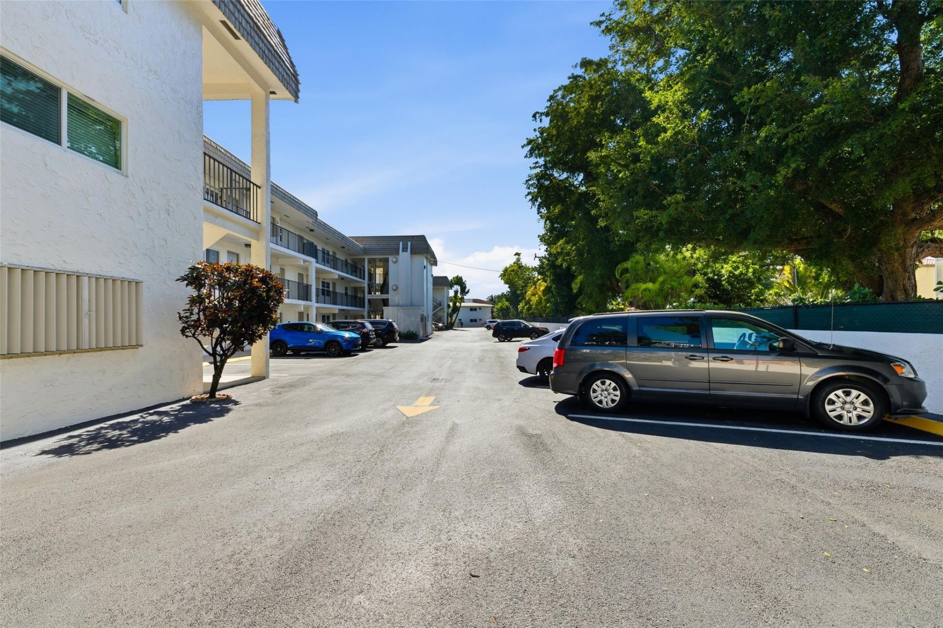 4143 N Ocean Boulevard, Unit 203, Fort Lauderdale, FL 33308 Photo