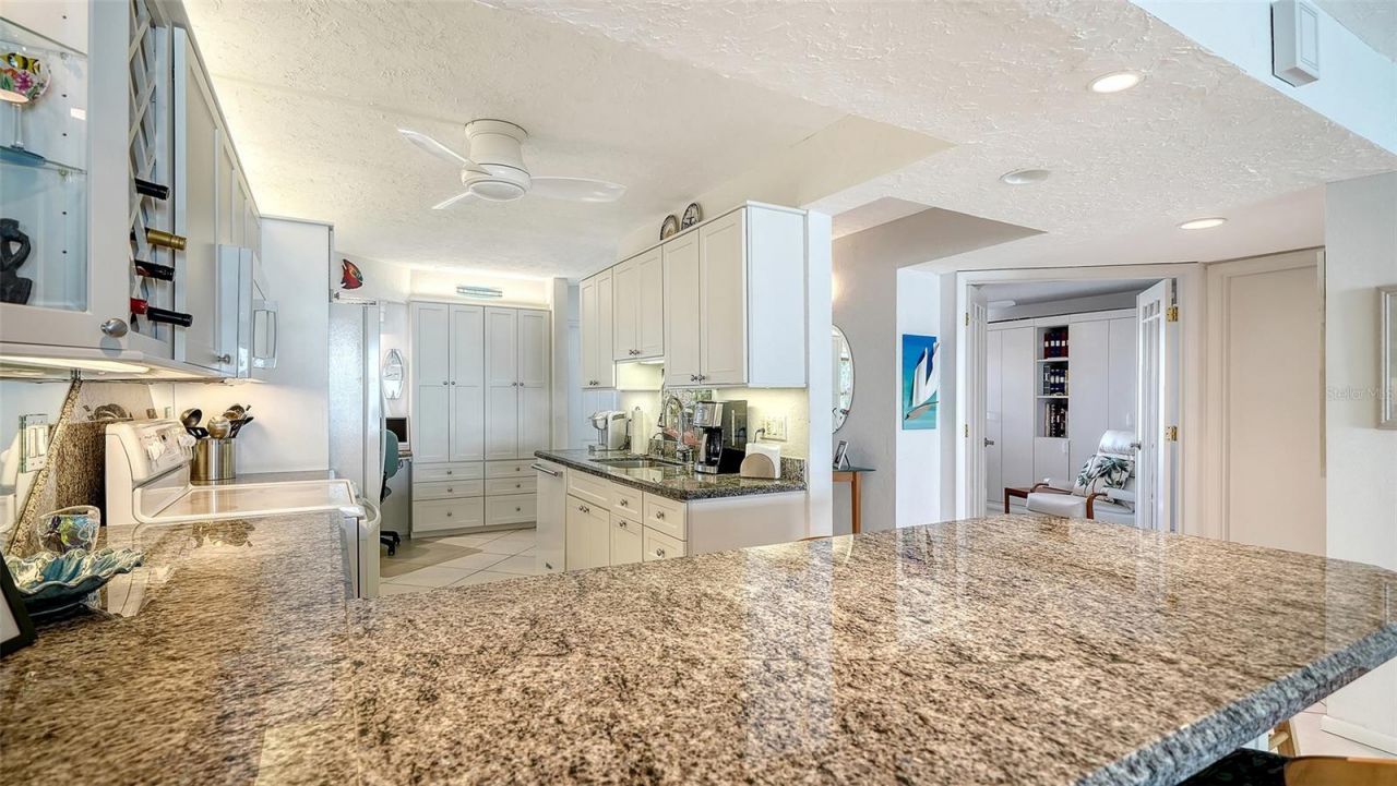 19 Whispering Sands Drive, Unit 1104, Sarasota, FL 34242 Photo