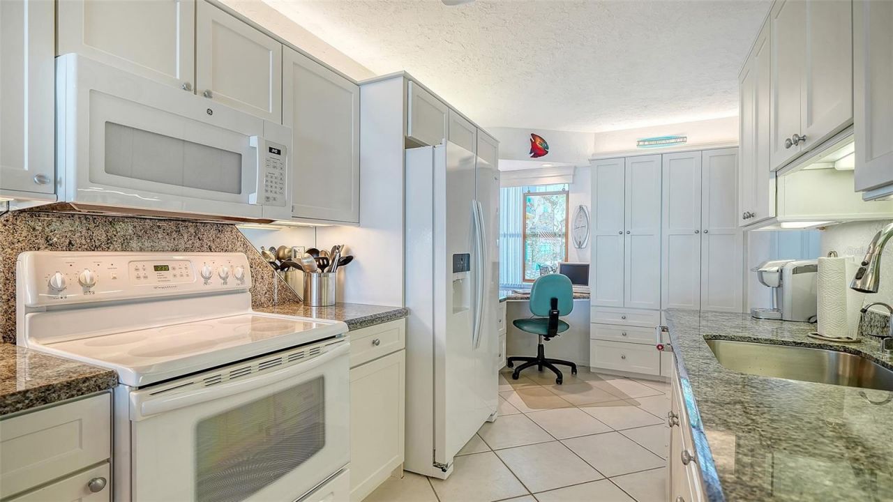 19 Whispering Sands Drive, Unit 1104, Sarasota, FL 34242 Photo