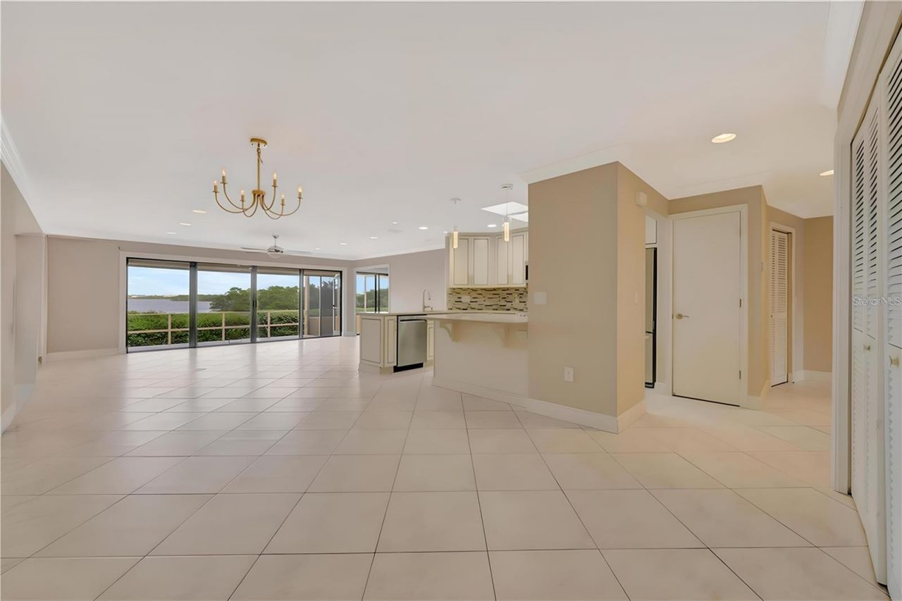 3893 Catalina Drive, Bradenton, FL 34210 Photo