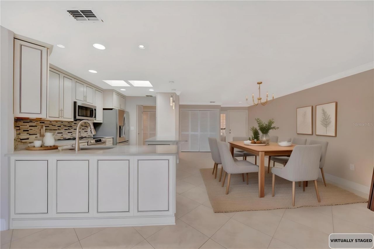 3893 Catalina Drive, Bradenton, FL 34210 Photo