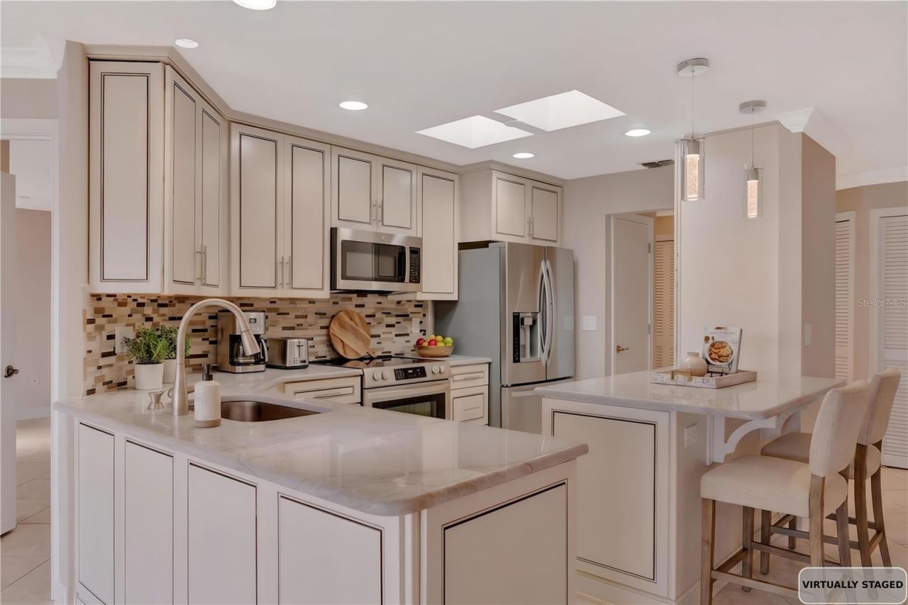 3893 Catalina Drive, Bradenton, FL 34210 Photo