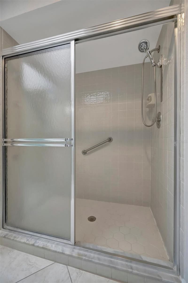 3893 Catalina Drive, Bradenton, FL 34210 Photo