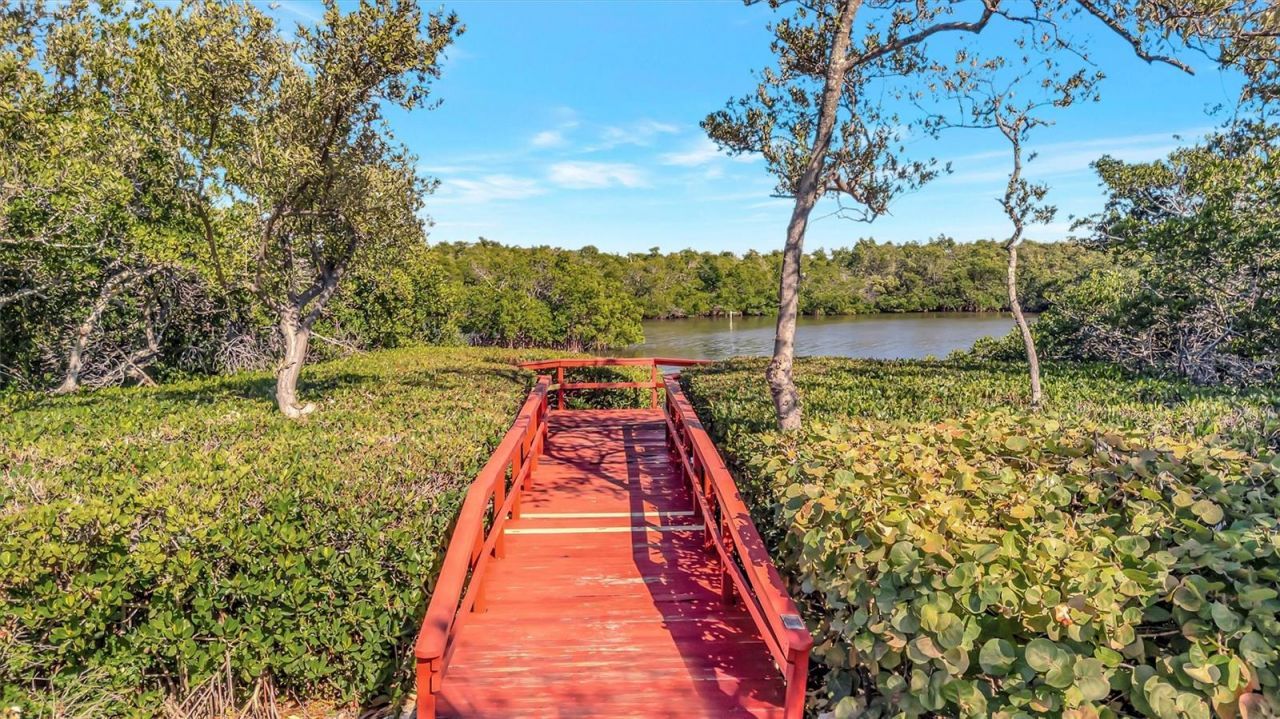 3893 Catalina Drive, Bradenton, FL 34210 Photo