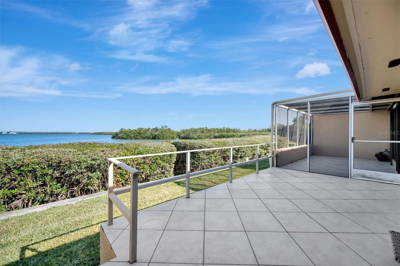 3893 Catalina Drive, Bradenton, FL 34210 Photo