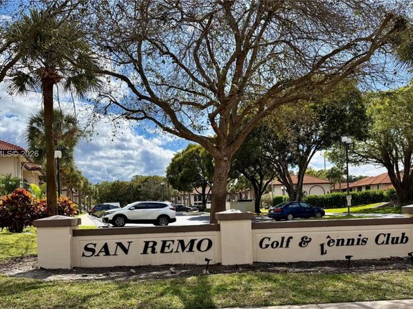 351 Club Cir , Unit 102, Boca Raton, FL 33487