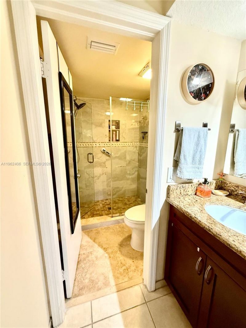 351 Club Cir, Unit 102, Boca Raton, FL 33487 Photo