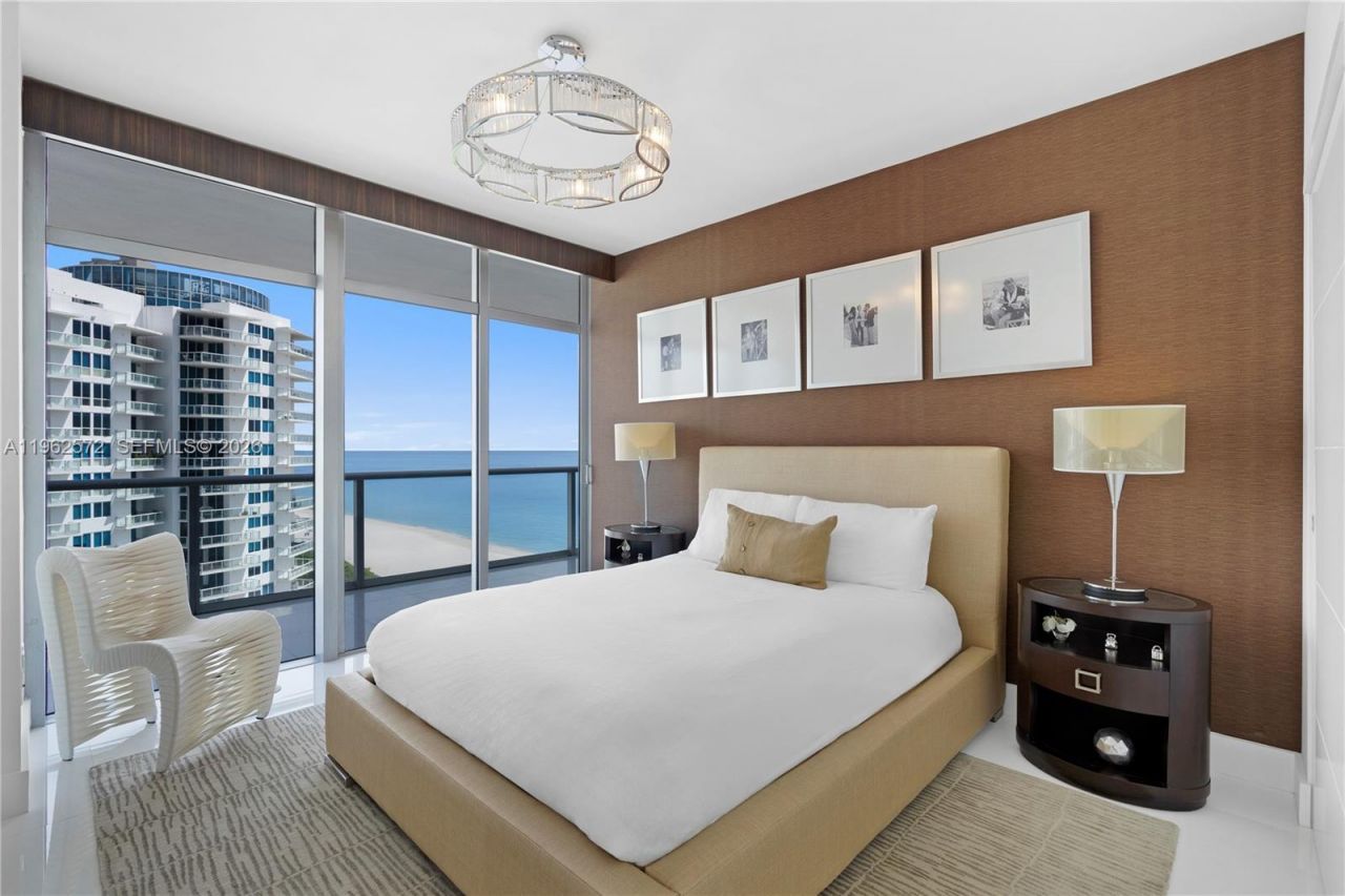 3737 Collins Ave, Unit S-1501, Miami Beach, FL 33140 Photo