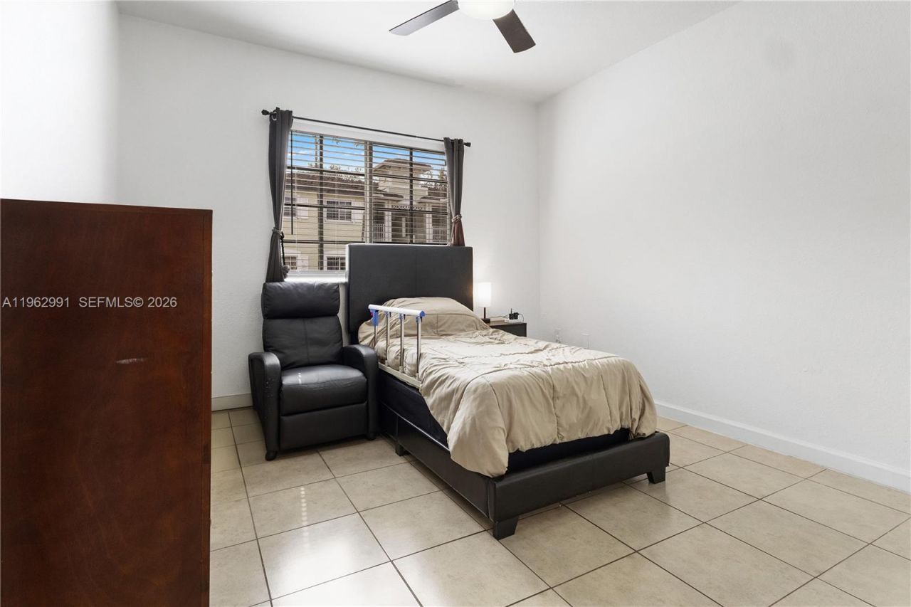 2741 NE 4th St, Unit 103, Homestead, FL 33033 Photo