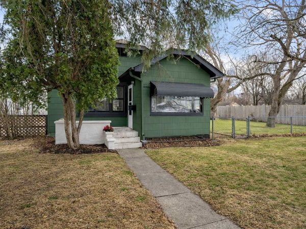 5216 Bryant Avenue N, Minneapolis, MN 55430