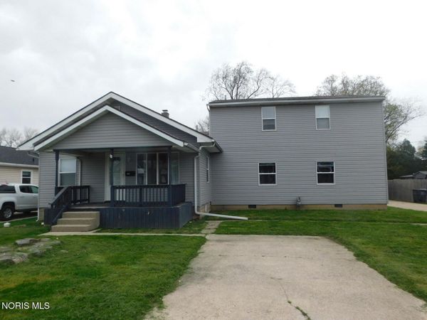 5526 Brophy Drive, Toledo, OH 43611