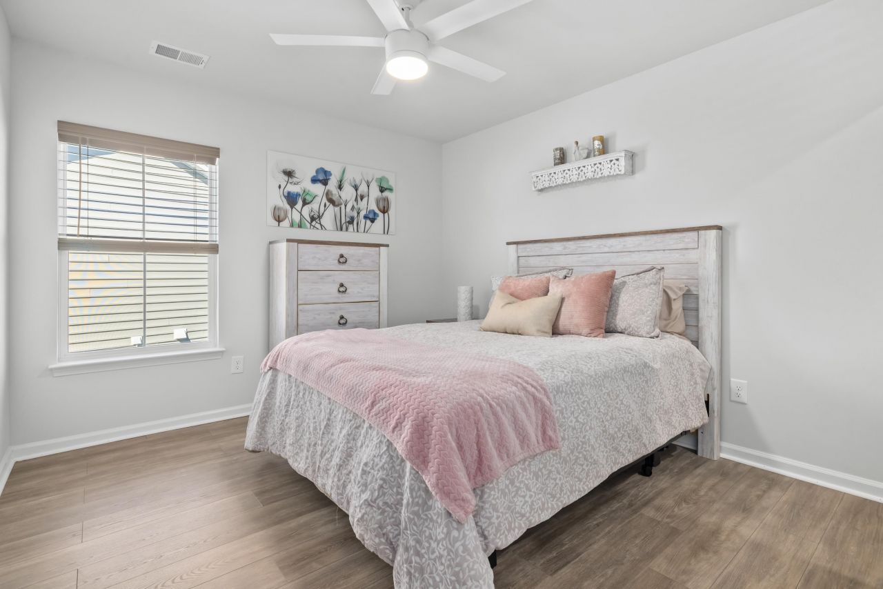 135 Empyrean Circle Photo 36